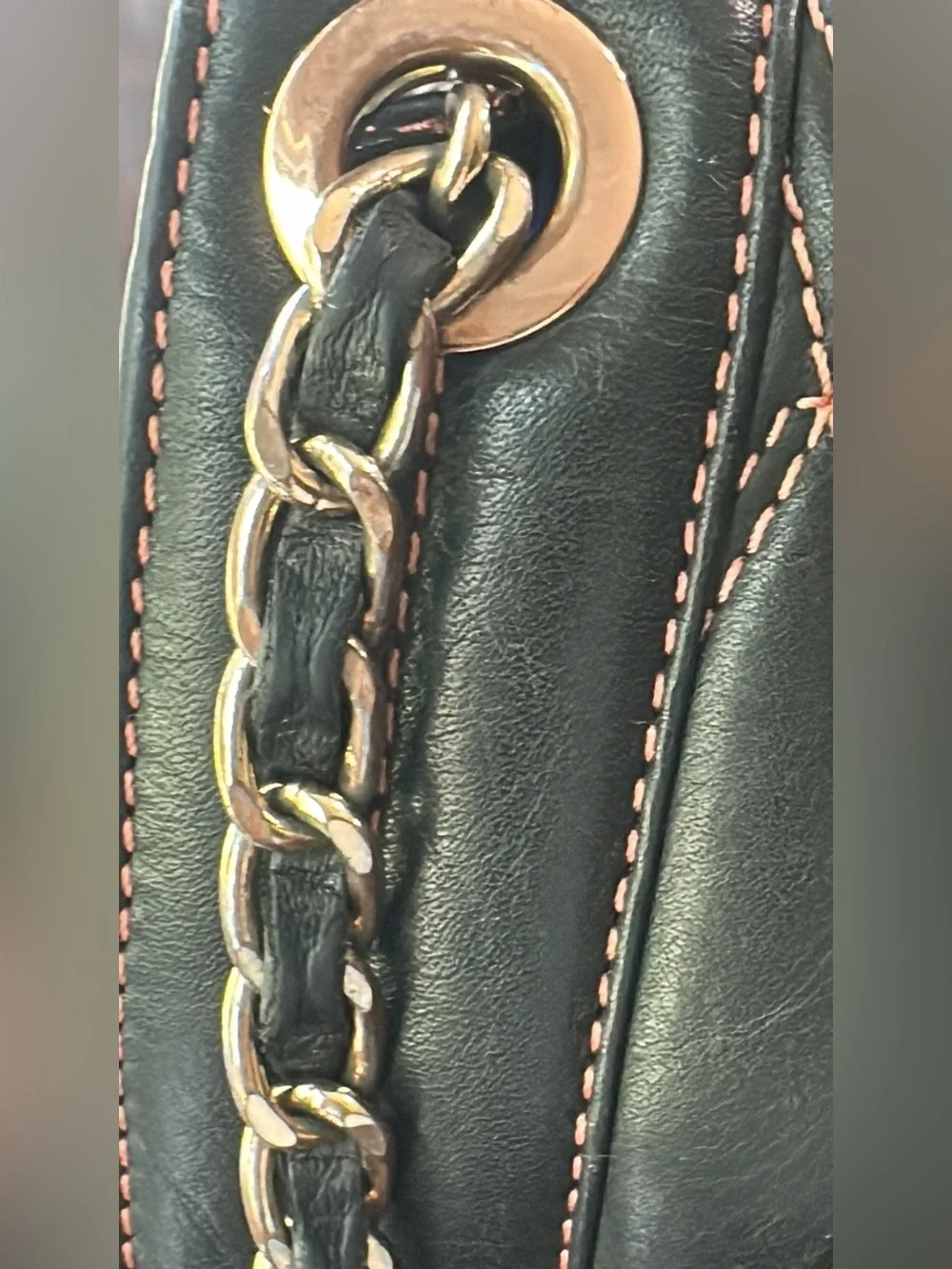 Valentino Quilted Leather Crossbody Bag black with rosegold Hardware. (Bags20)